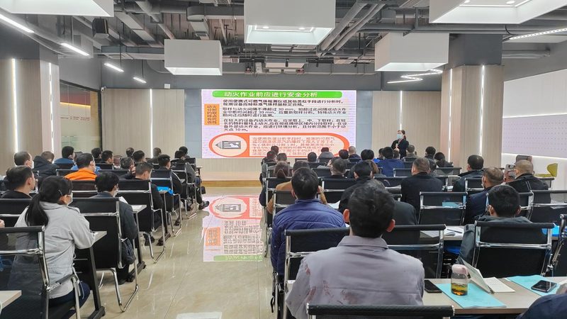 线上培训的优势在于：