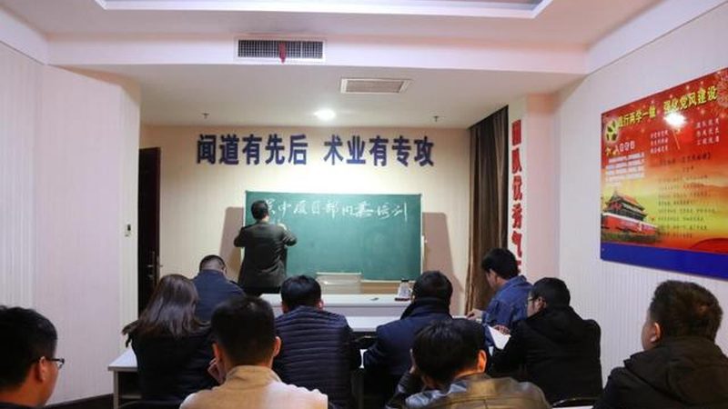 叉车证办理：费用之外，你还需要了解这些