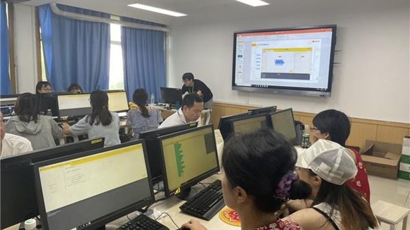 广州叉车实操考试流程详解